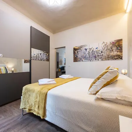 Sanmartino8 - 6 Posti In Centro Storico - Naonbnb Appartement