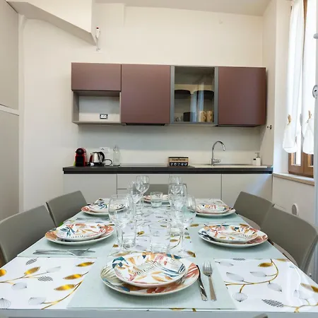 Sanmartino8 - 6 Posti In Centro Storico - Naonbnb